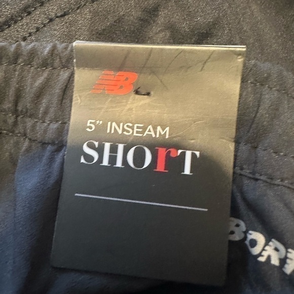 New Men’s new balance size 4XL black shorts 5” seam - Picture 3 of 6